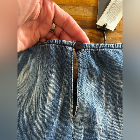 NWT BUFFALO Bell Sleeve 70’s Vibe Blue Denim Top Size Small - Picture 4 of 8